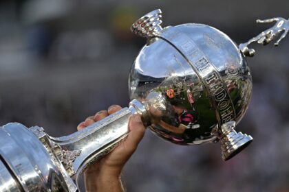 Trofeo Libertadores 28425