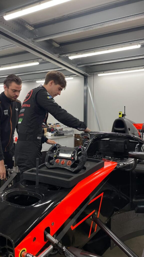 Nicolás Varrone F-2