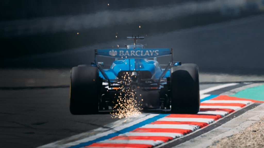 Mercedes Shanghai F-1