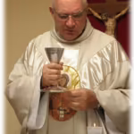 El Vaticano declaro culpable al sacerdote argentino Carlos Miguel Buela por abusos