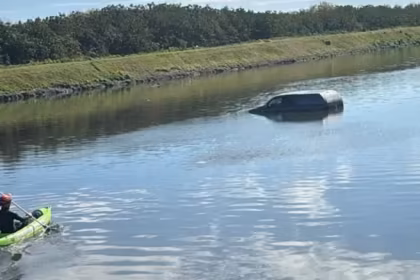 Encontraron una camioneta dentro de un arroyo en Ringuelet investigan si habia sido robada horas antes en La Plata