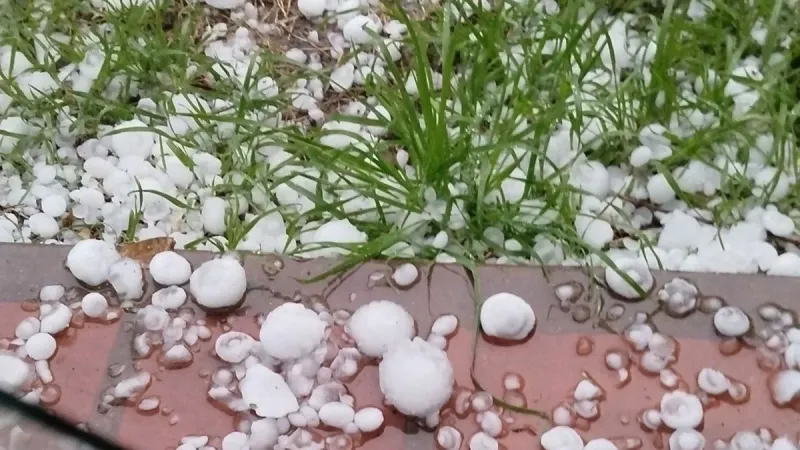 Graves destrozos por la caida de granizo en distintas ciudades de la provincia de Cordoba
