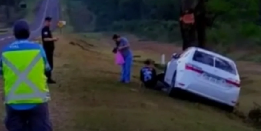Misiones choco contra un arbol y manejaba con un alto indice de alcoholemia