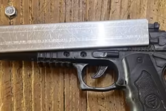 Amenazo a la Policia con un arma de juguete en Corrientes y termino detenido