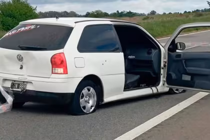 Arrecifes una persecucion termino con dos mujeres heridas de bala y dos policias fueron desafectados