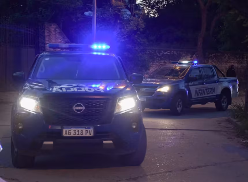 Atacaron a piedrazos a la Policia cuando trato de intervenir en una pelea y hay cuatro detenidos en Cordoba