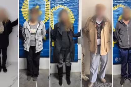Desarticularon una red de trata laboral que envenenaba operarios durante el reciclaje de baterias de autos