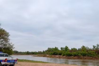Encontraron un cuerpo en un rio de Salta sospechan que se trata de una mujer que desaparecio hace unos dias
