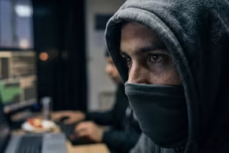 Hizo un reclamo virtual la atendieron ciberdelincuentes le vaciaron la cuenta y fue indemnizada