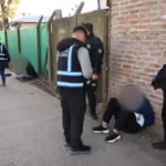 La Policia de la Ciudad recupero tres camionetas robadas y detuvo a tres hombres dos de ellos con antecedentes
