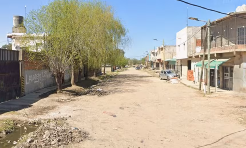 Lomas de Zamora una adolescente denuncio que un vecino abuso de ella y su hermano lo mato a punaladas