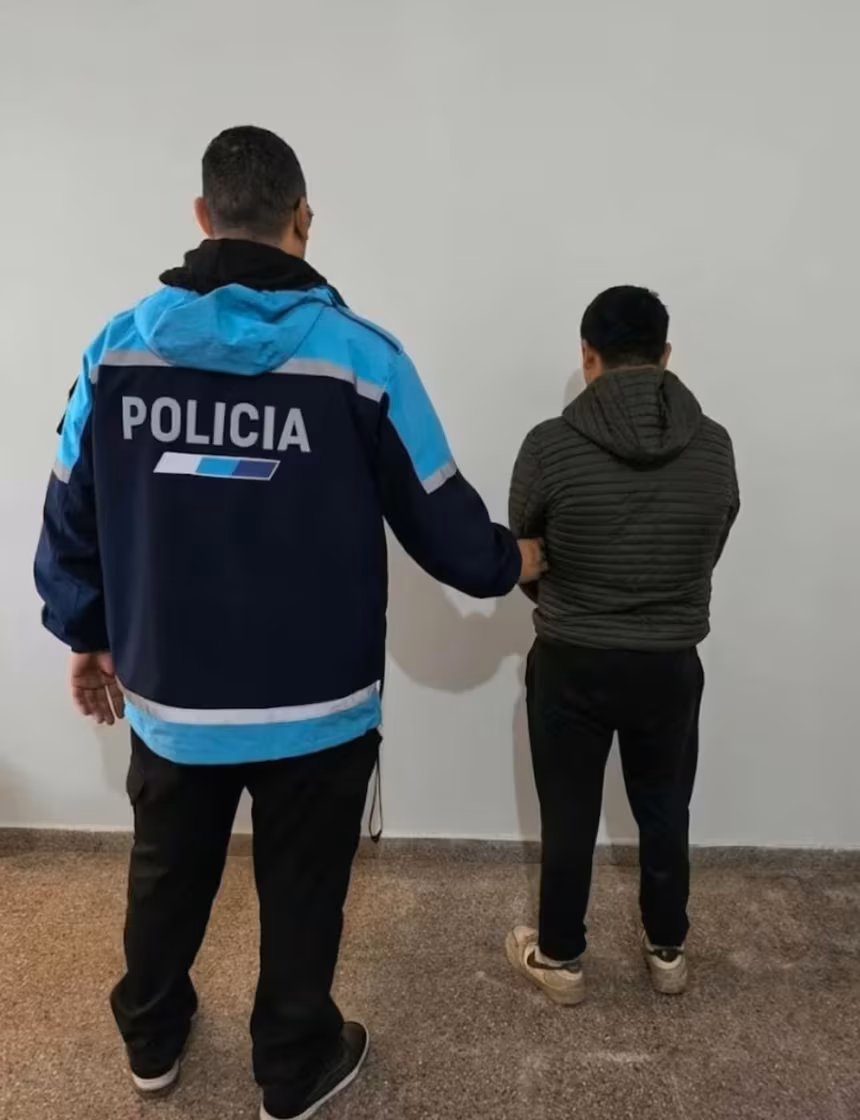 Macabro hallazgo en La Plata encontraron el cuerpo de una mujer en una zanja y un hombre confeso el crimen