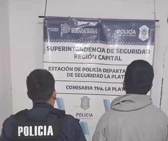 Motochorros golpearon a un empleado administrativo y le robaron 25 millones de pesos en La Plata