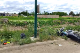 Murio una arbitra en un accidente vial mientras viajaba en moto hacia un torneo de futbol amateur