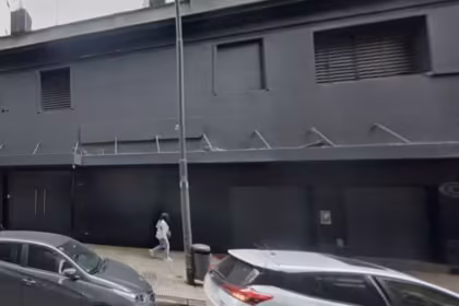 Pelea heridos y detenidos afuera del boliche Club Araoz en Palermo