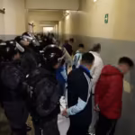 Sigue el traslado de los presos de Villa Devoto al nuevo penal de Marcos ya fueron llevados 326 internos