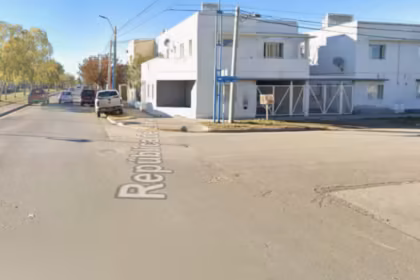 Un joven atropello a un policia de Rio Negro mientras intentaba evadir un control vehicular y quedo detenido