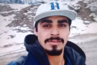 Un joven murio mientras trabajaba en un techo piso una chapa que cedio y cayo desde siete metros