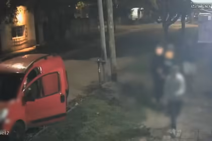 Violento robo pirana en Moron menores armados asaltaron a un vecino y hay tres detenidos de 14 anos